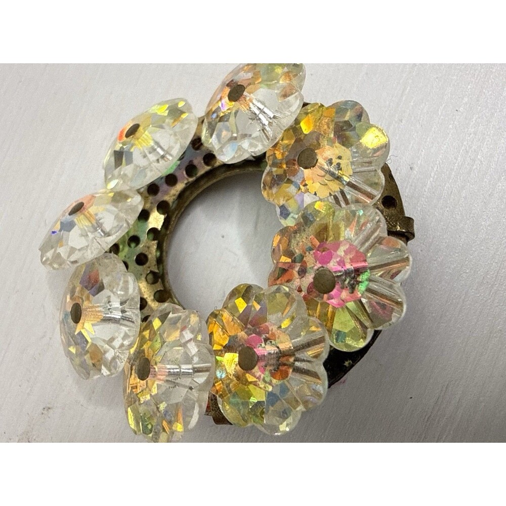 Vintage Aurora Borealis Crystal Flower Wreath Brooch Pin Gold Tone